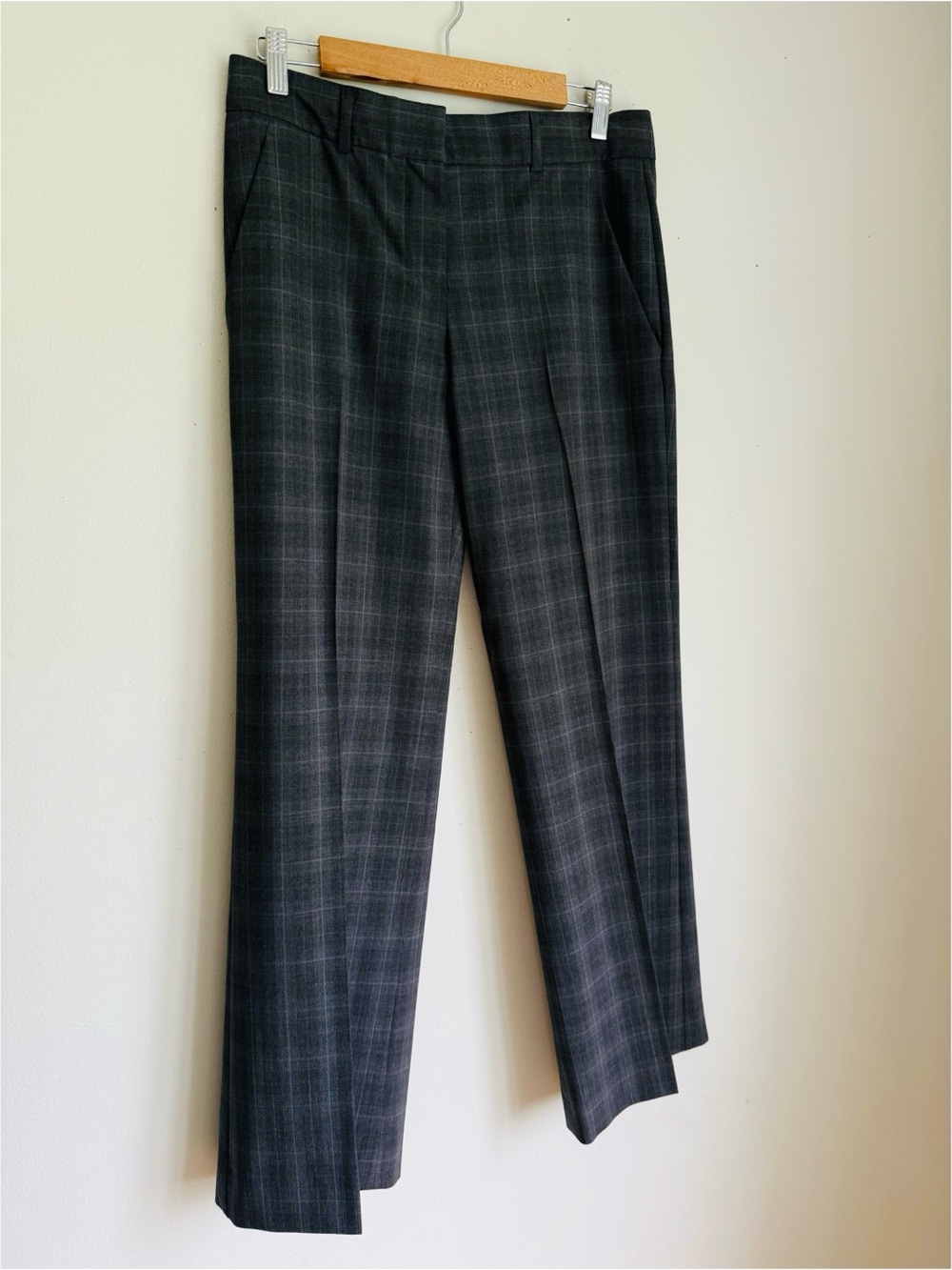 Theory Demetria Wool Plaid Trouser Pants in Grey - Picture 3 of 5